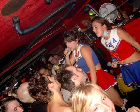 How Electroclash Revived Glamour, Grit and Excitement to 00s Music Scenes