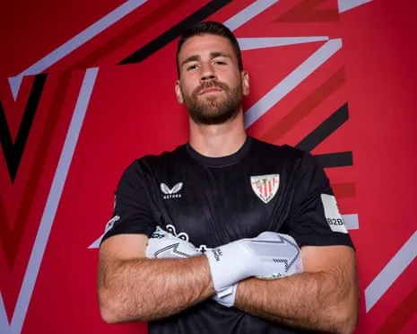 Unai Simón: ‘Conseguir una copa con el Athletic me satisface más que una decena de campeonatos fuera de aquí’