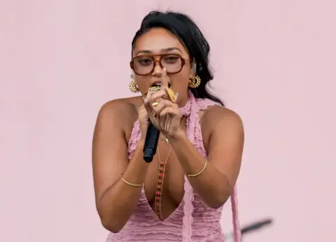 Joy Crookes Embracing Flawless Standards – Her Art Thrives for It